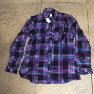 Gap - women’s button shirt